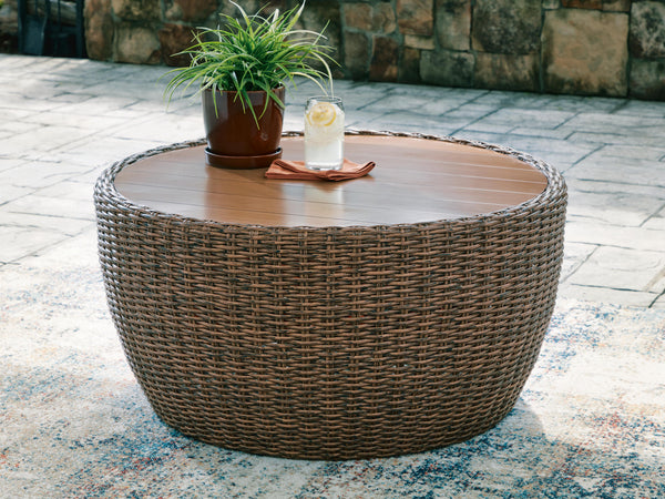 Cardiff Beach Outdoor Round Cocktail Table