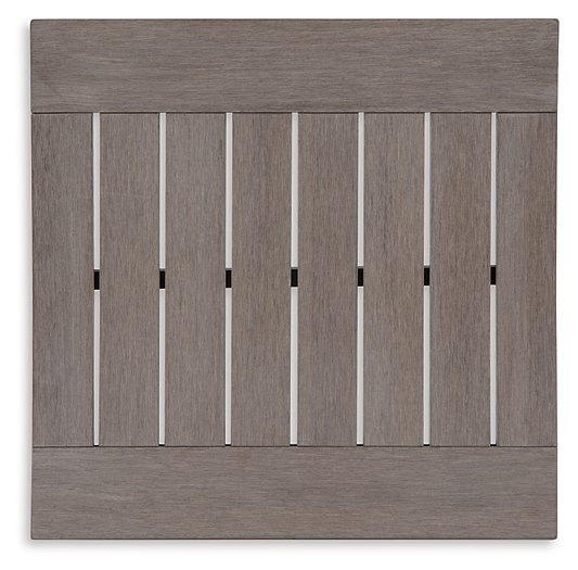 Mesa auxiliar de exterior Hillside Barn