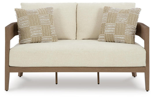 Serene Bay Loveseat w/Cushion