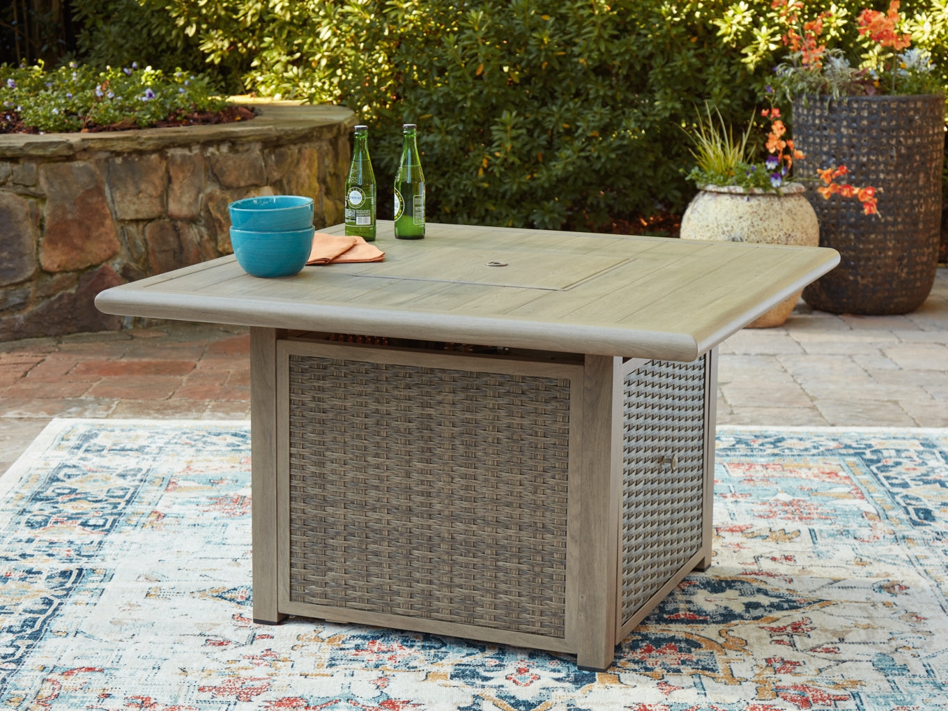 Carisbo Square Fire Pit Table