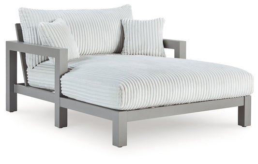 Moonlight View Chaise Lounge with Cushion