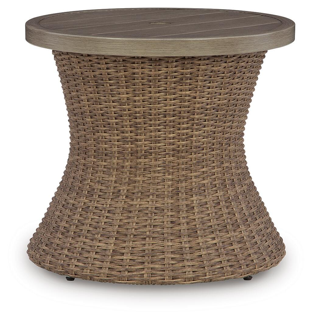 Revare Beach Round End Table w/UMB OPT