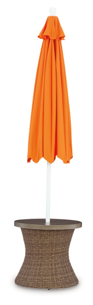 Revare Beach Round End Table w/UMB OPT