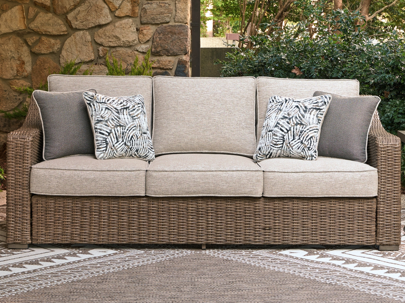 Revare Beach Sofa with Cushion