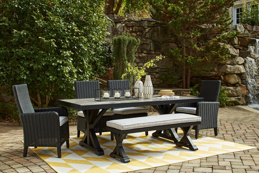 Beachcroft Outdoor Dining Package