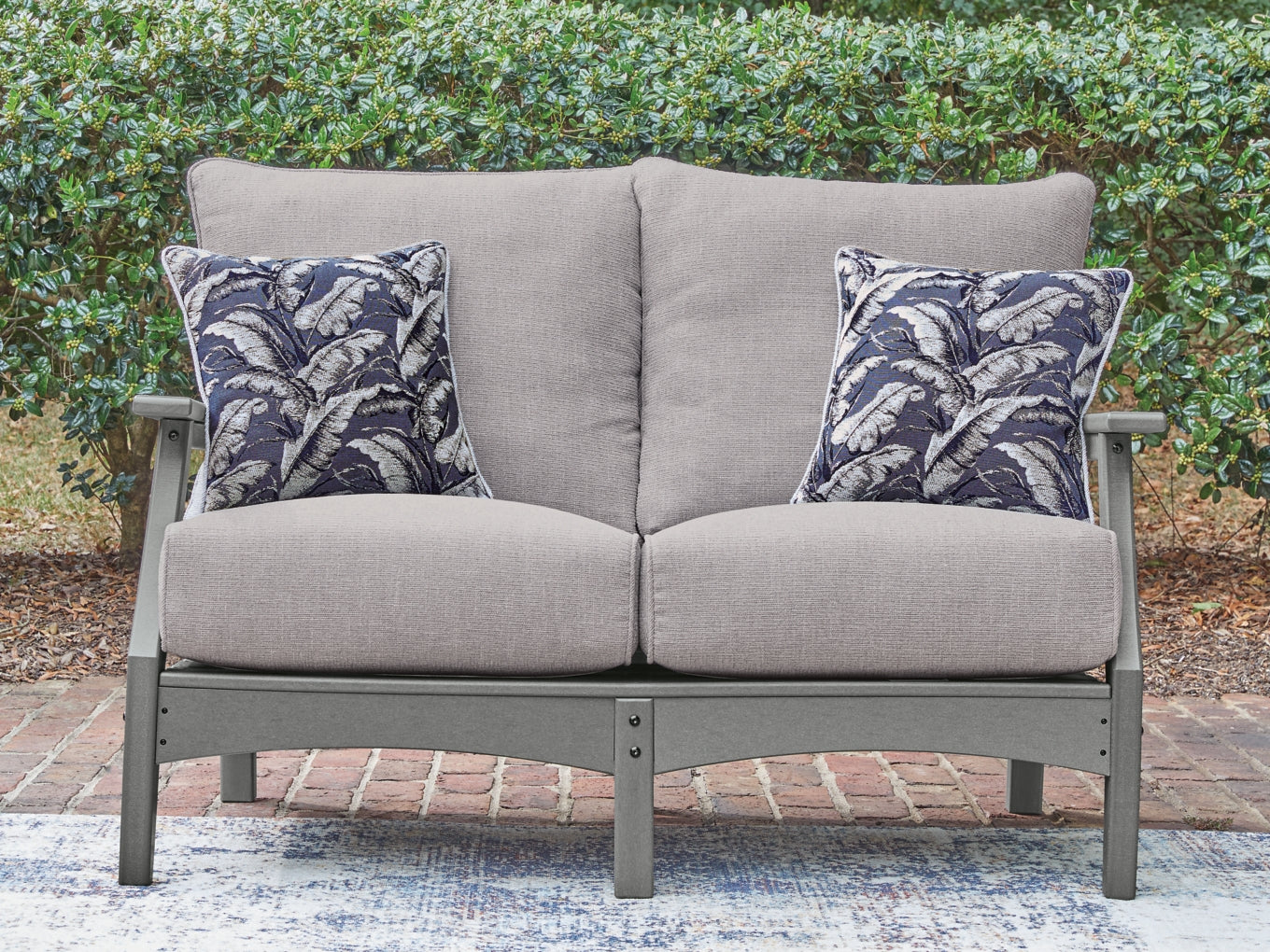 Lone View Bay Loveseat w/Cushion