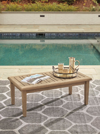 Gerianne Outdoor Occasional Table Package