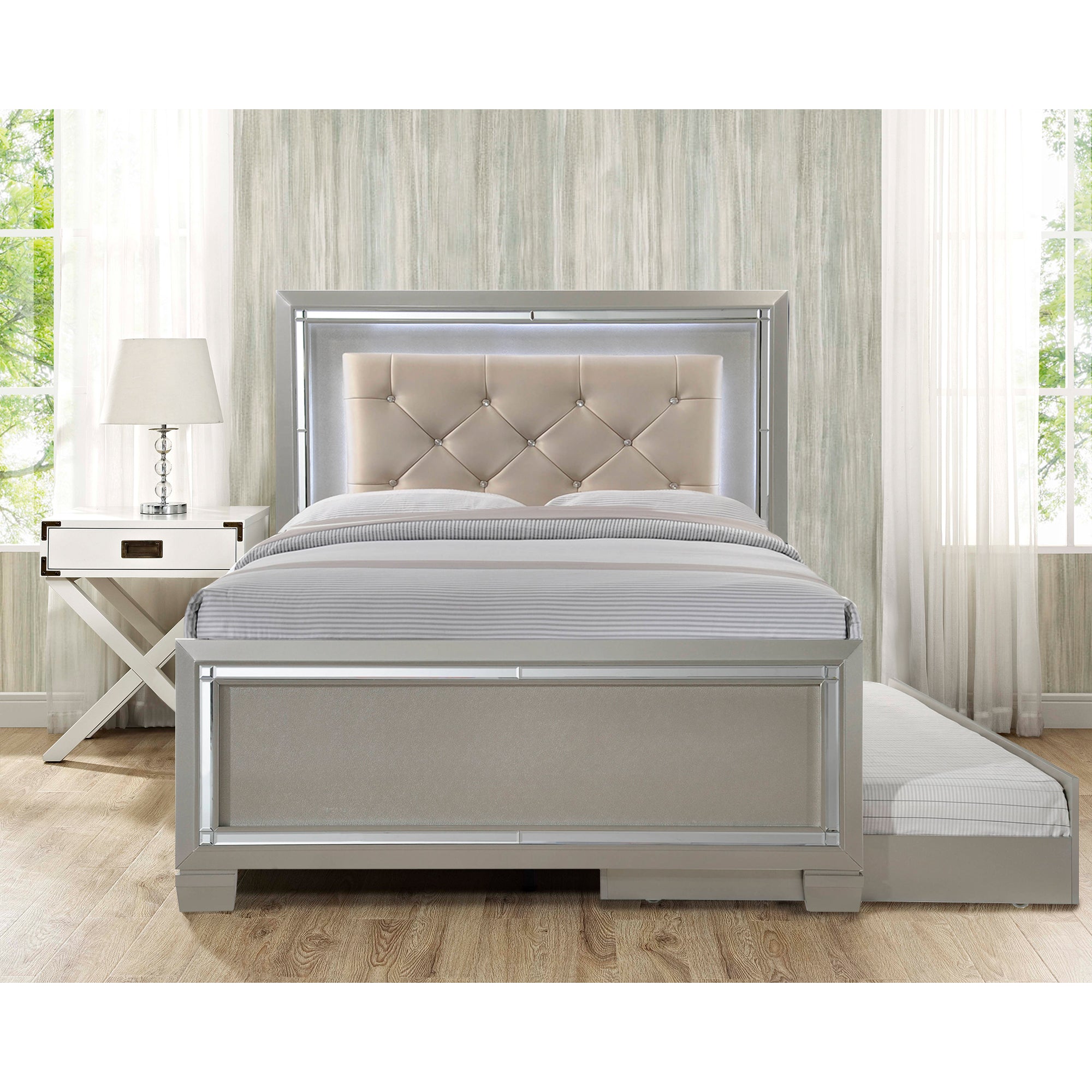 Platinum Youth Full Patform w/ Trundle