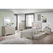 PLATINUM YOUTH TWIN PLATFORM W/ TRUNDLE 3PC BEDROOM SET