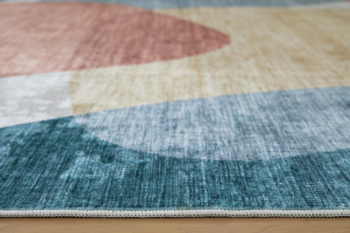 Chanleigh Washable Large Rug