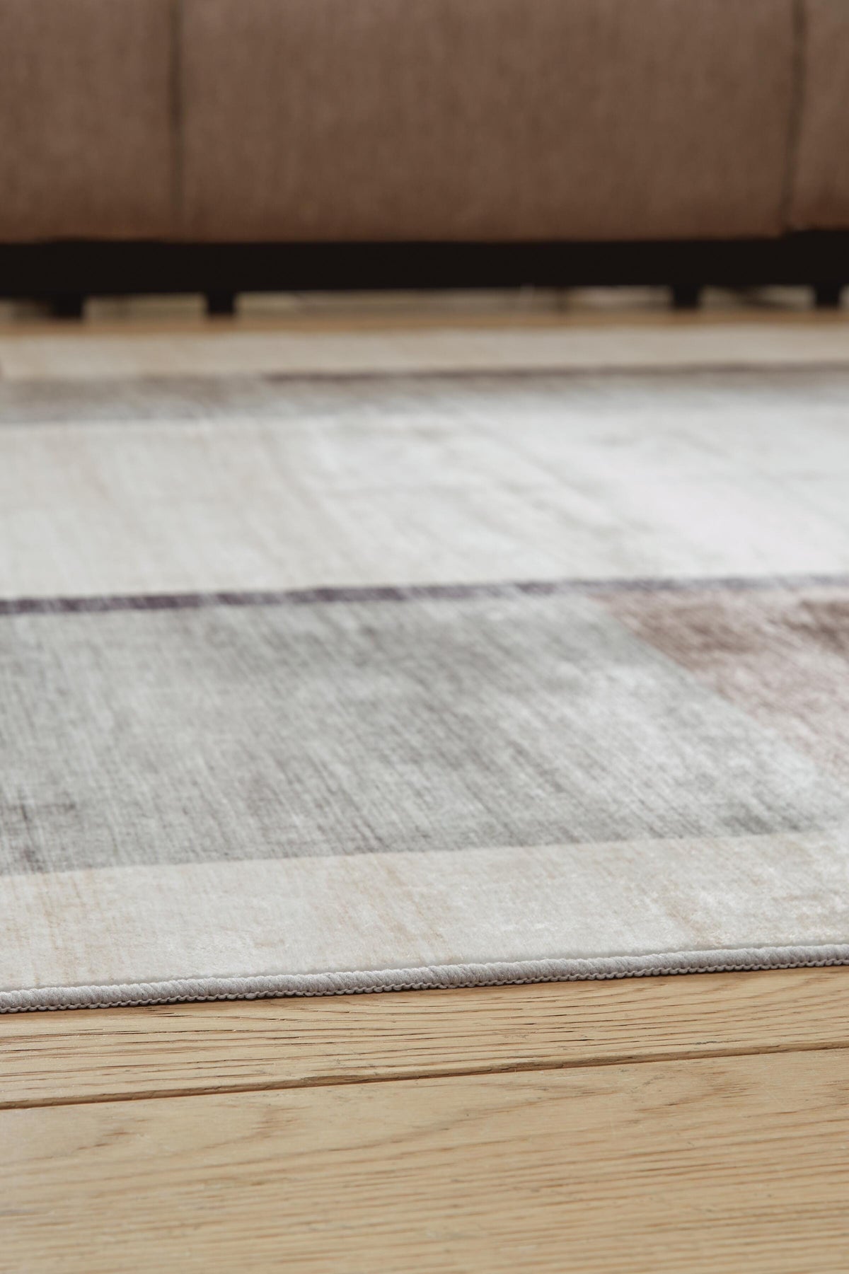 Larkport Washable Large Rug