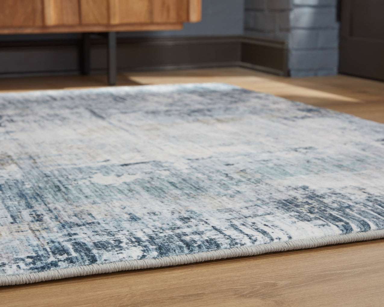 Arlenmont Memory Foam Medium Rug