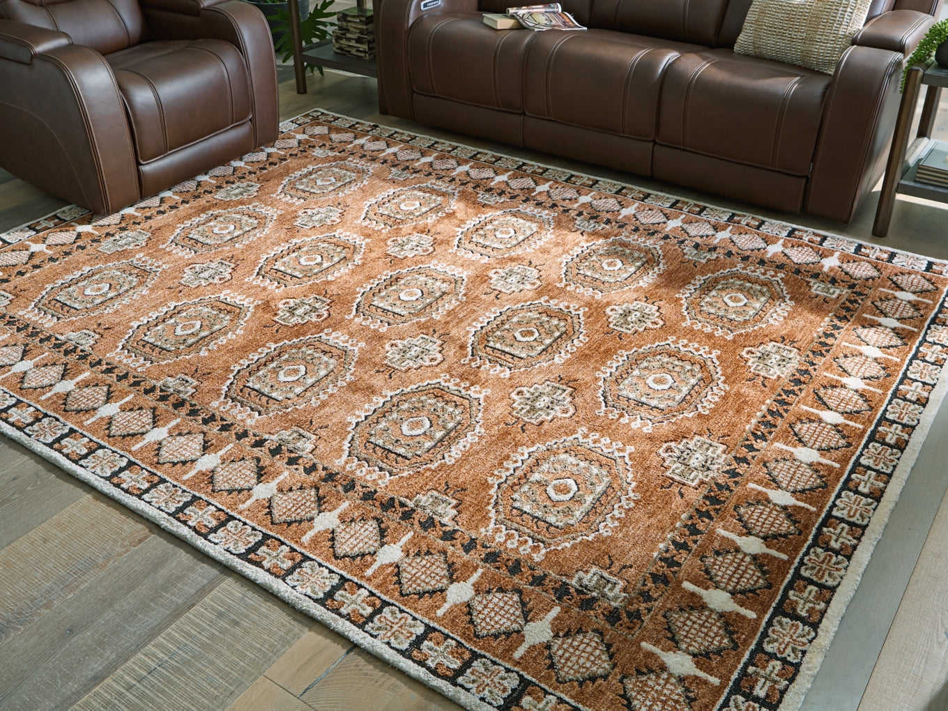 Qaabiz Large Rug