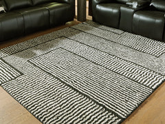 Kurtmen Large Rug