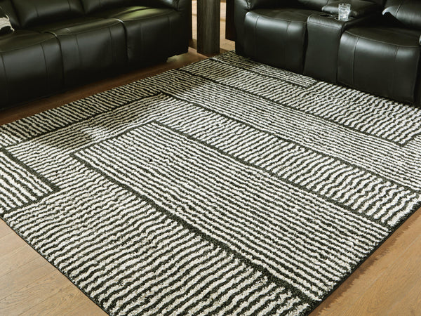 Kurtmen Large Rug