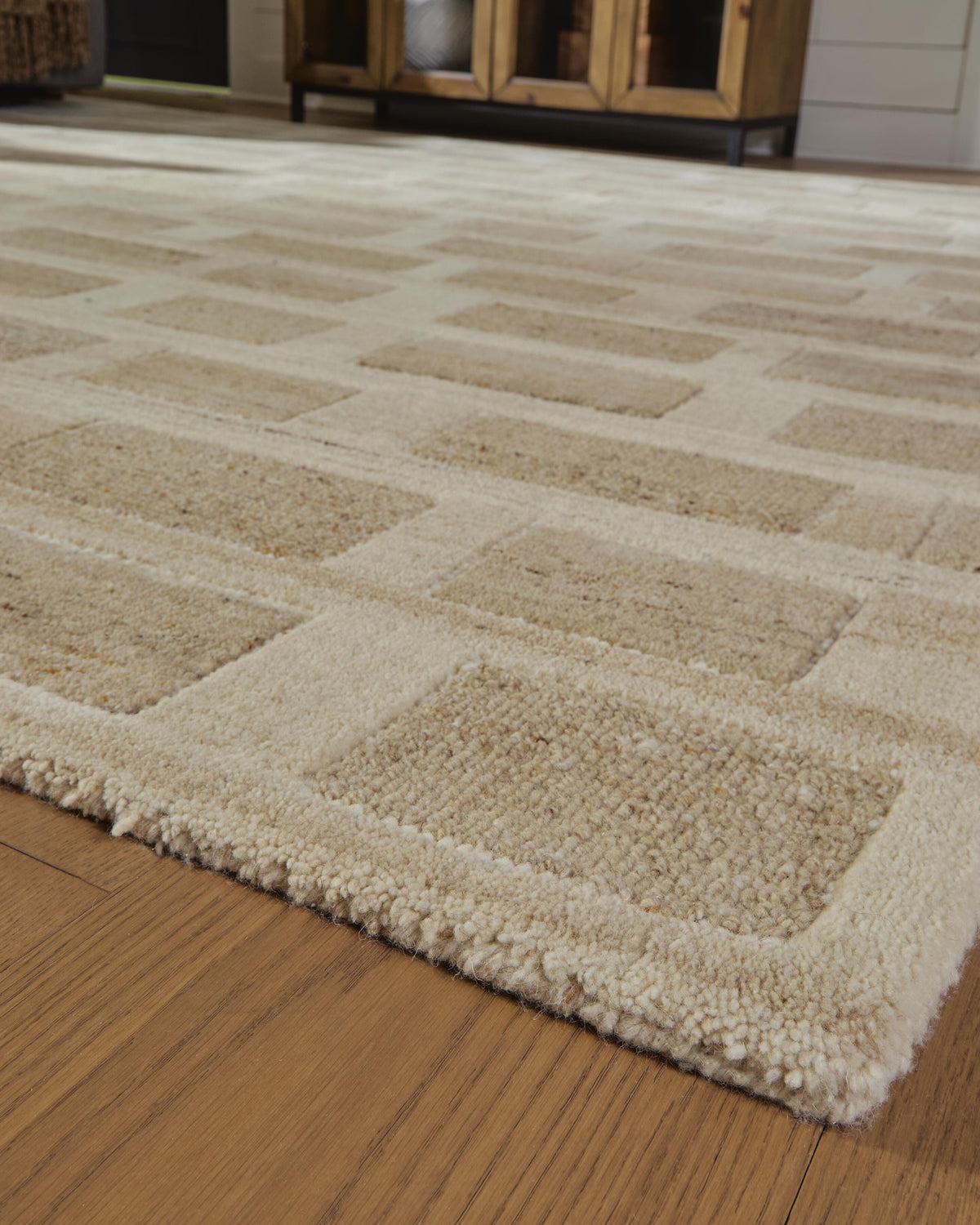 Lisgrove Medium Rug