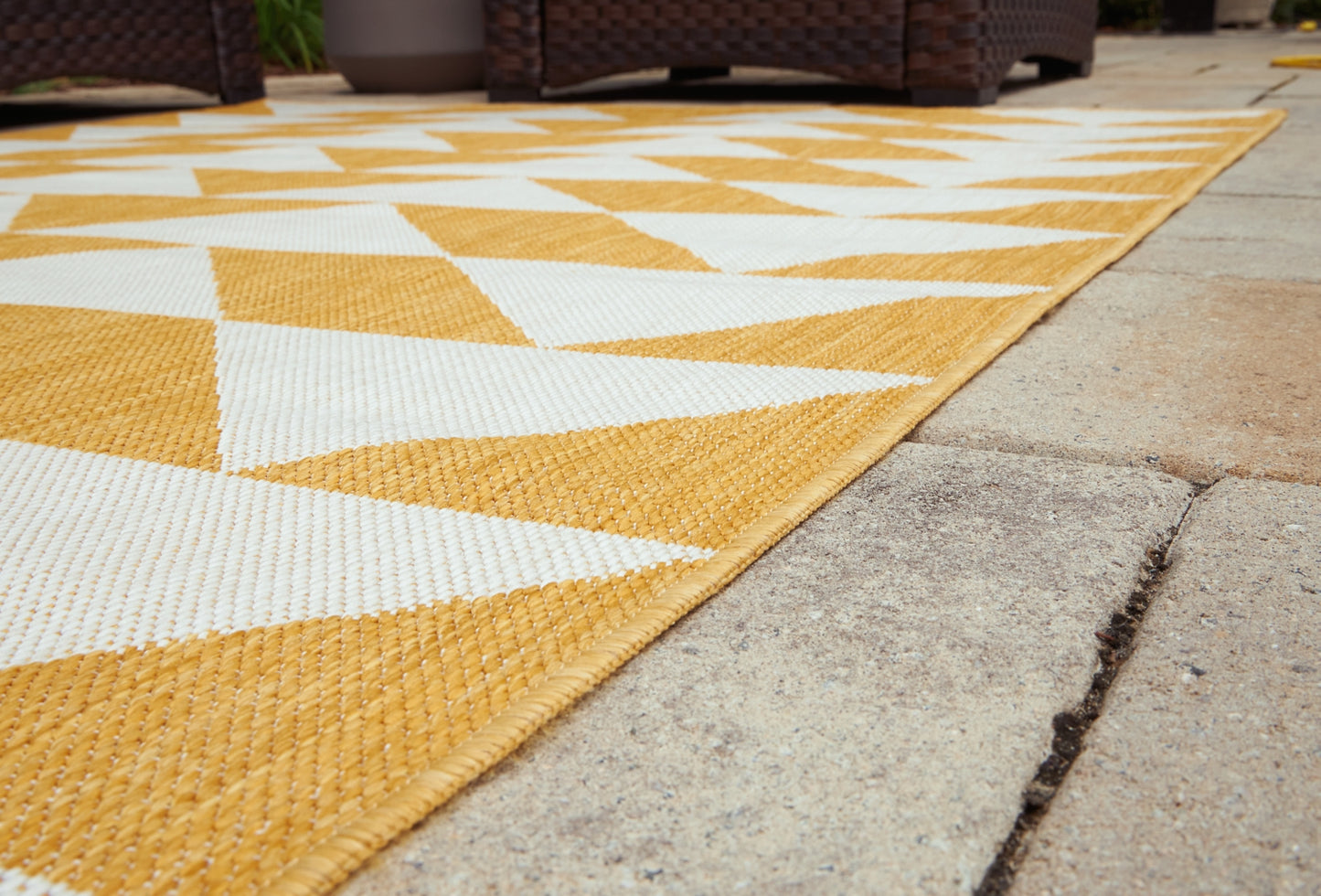 Thomley Large Rug