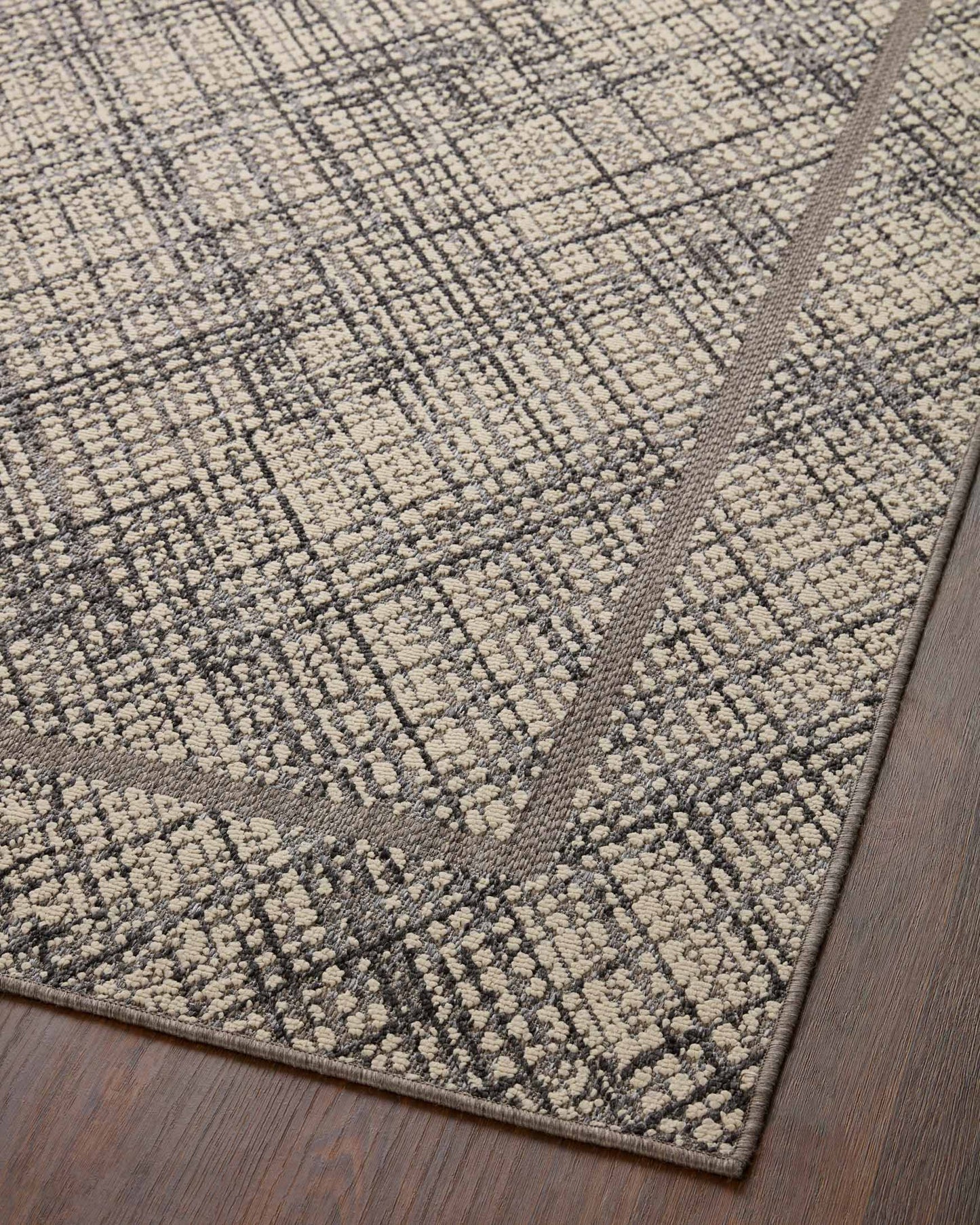 Loloi Rainier RAI-10 Ivory / Charcoal