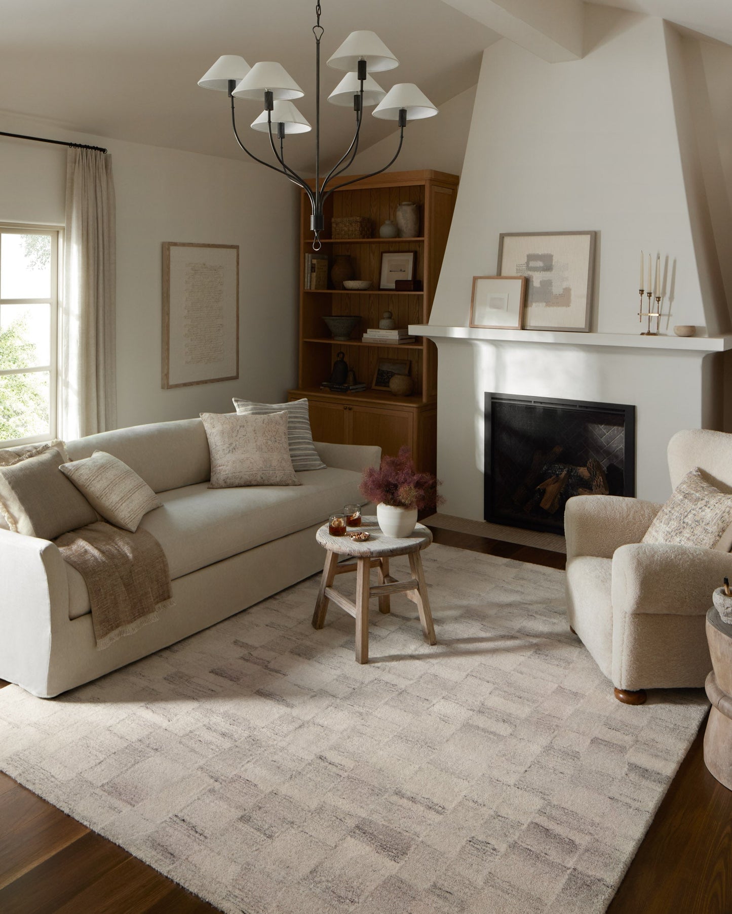 Amber Lewis x Loloi Rocky ROC-01 Ivory / Silver