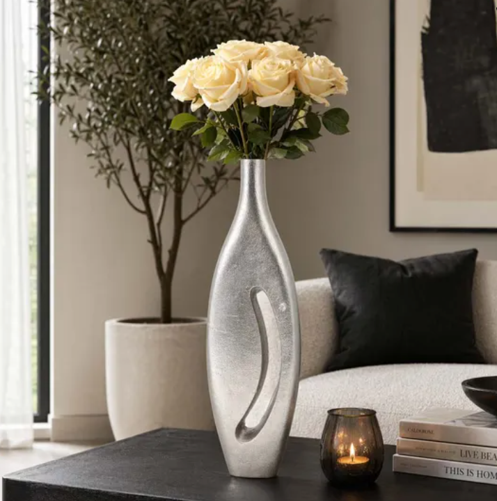 COLVINRUN SILVER VASE 20"