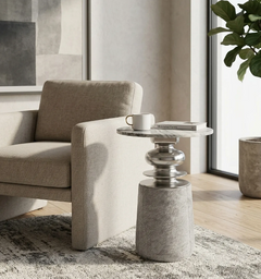 Maehaven Gray Table, 23"