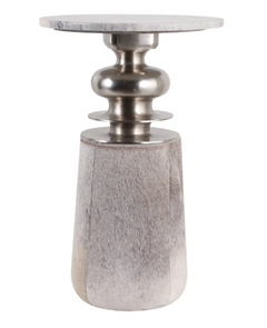Maehaven Gray Table, 23"