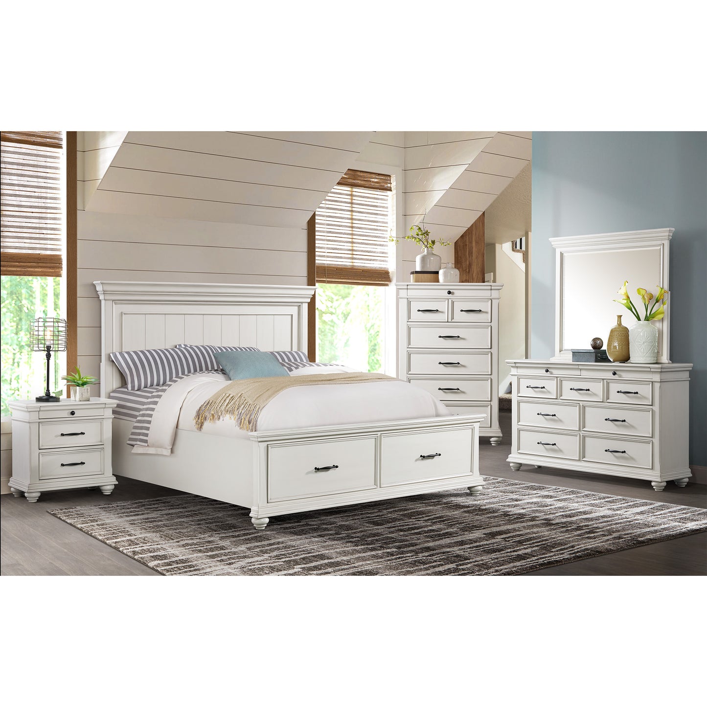 Slater King Bed in Antique White