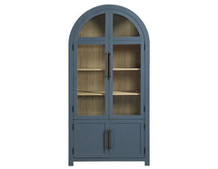 Servidor con puerta de la Catedral de Magnolia
