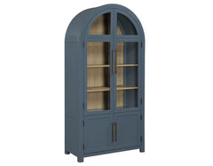 Servidor con puerta de la Catedral de Magnolia