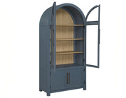 Servidor con puerta de la Catedral de Magnolia