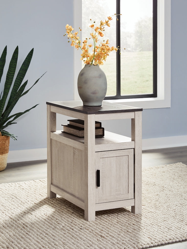 Fendenmore Chair Side End Table