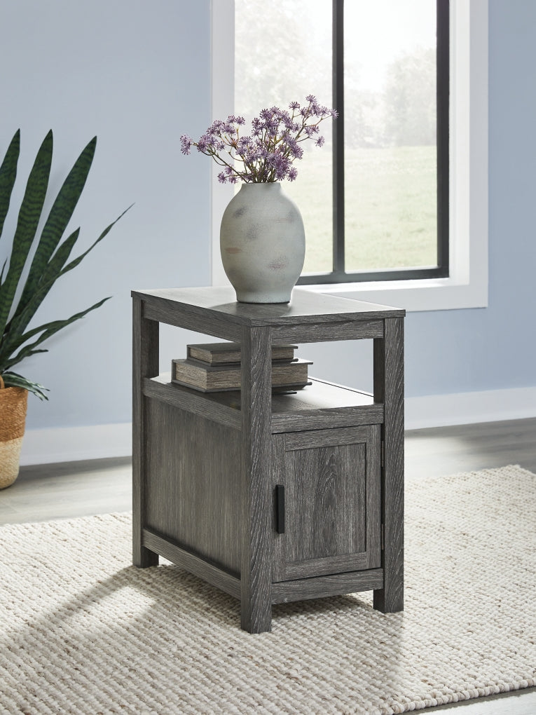 Fendenmore Chair Side End Table