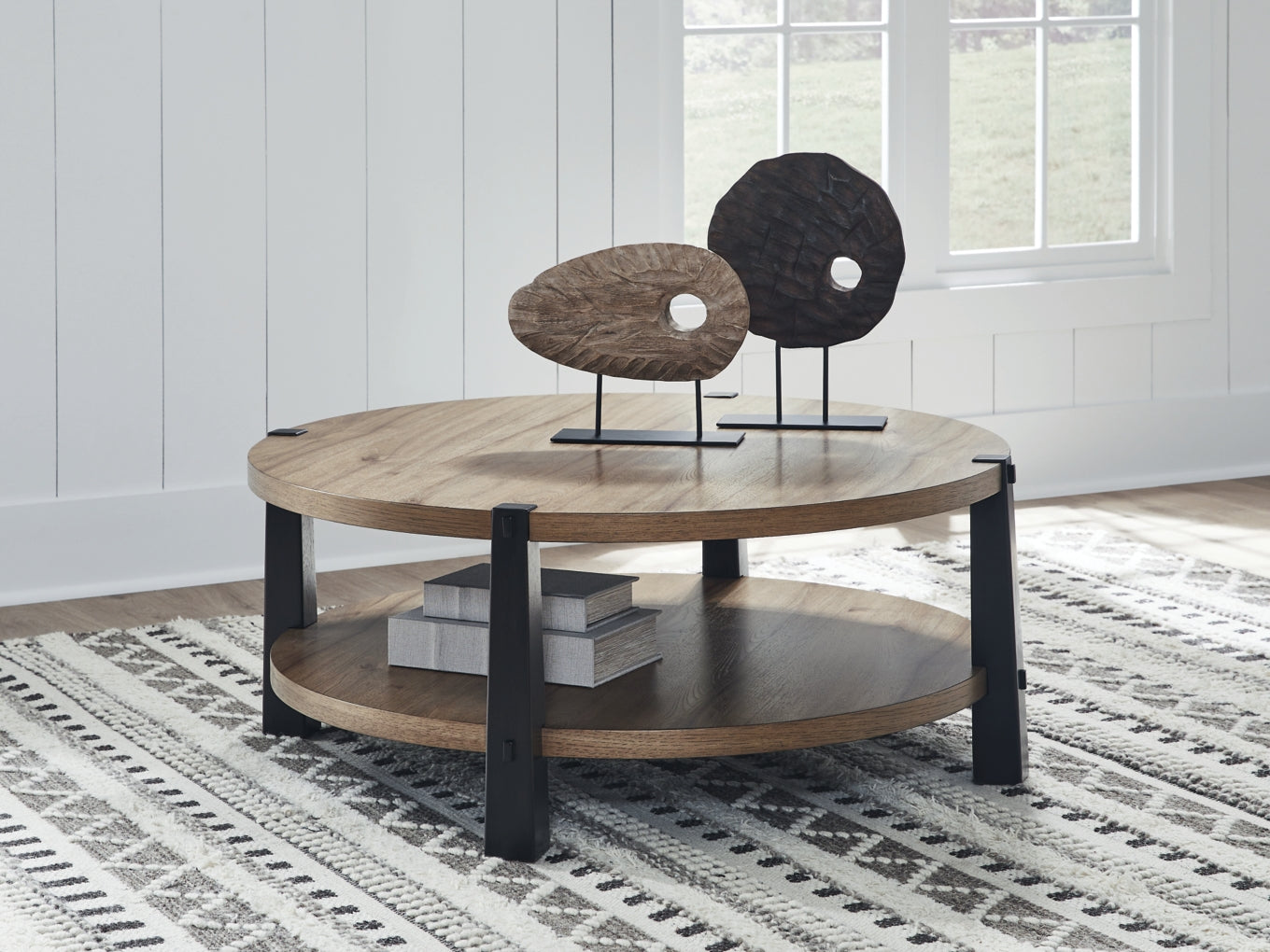 Ridgester Round Cocktail Table