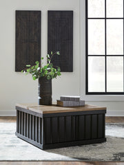 Rylandyn Lift Top Cocktail Table