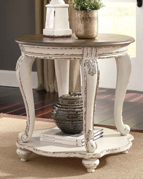 Realyn End Table Package