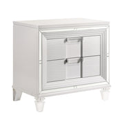 Twenty Nine Nightstand W/Usb White