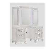 Twenty Nine Dressing Set W/Led & Usb Plug White