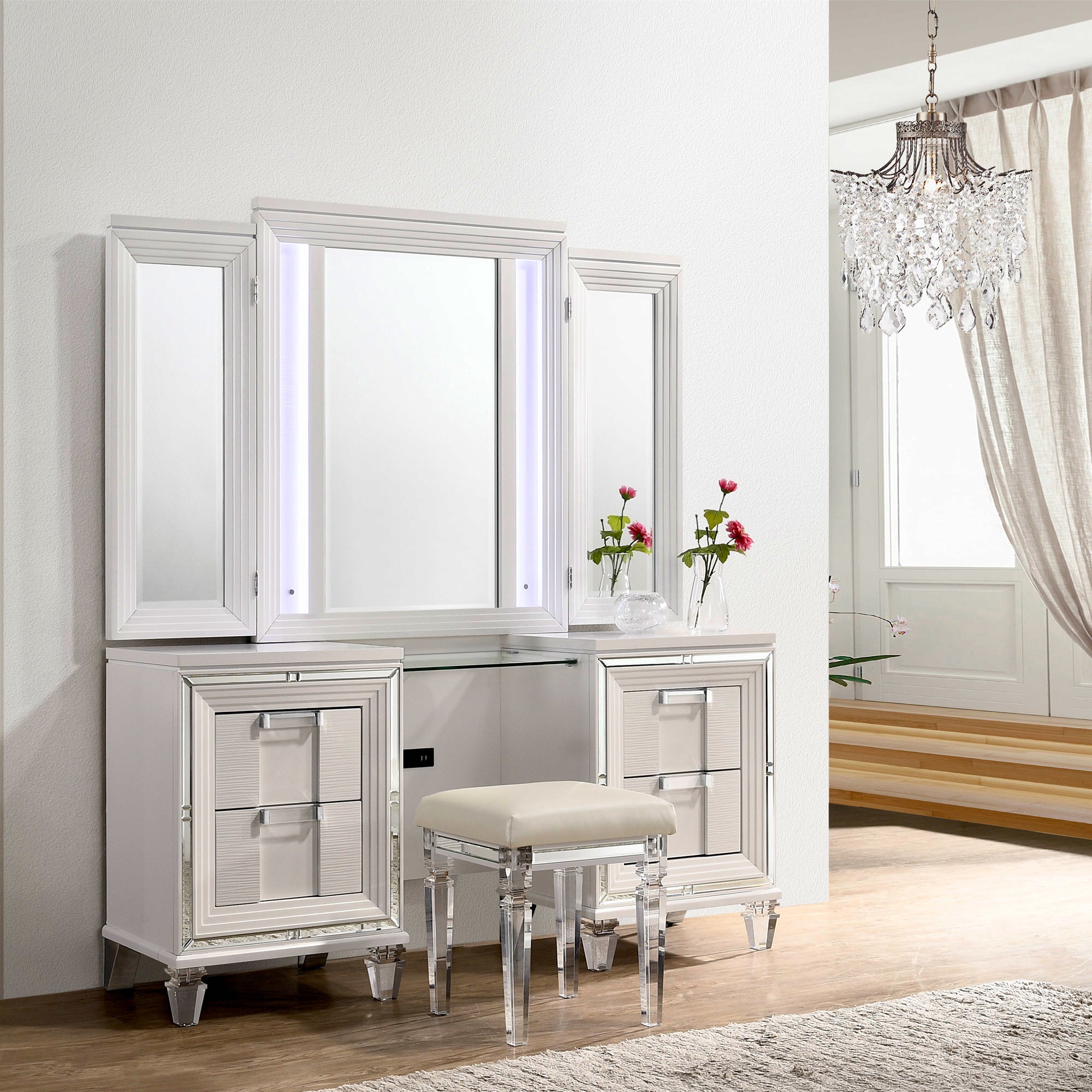 Twenty Nine Dressing Set w/LED & USB Plug White