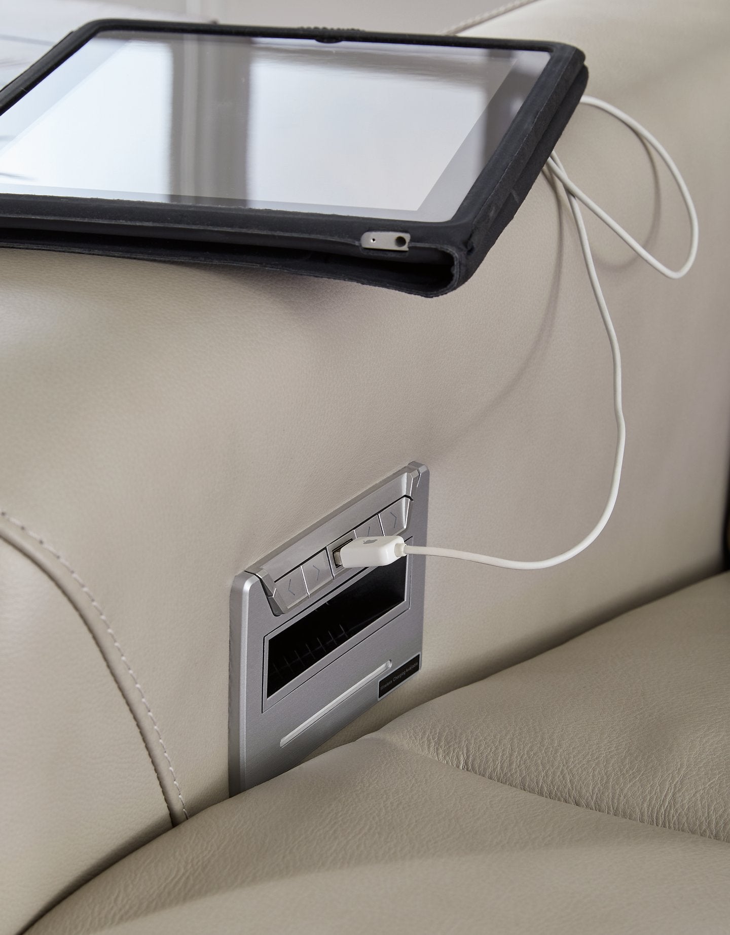 Sofá de dos plazas reclinable eléctrico Battleville