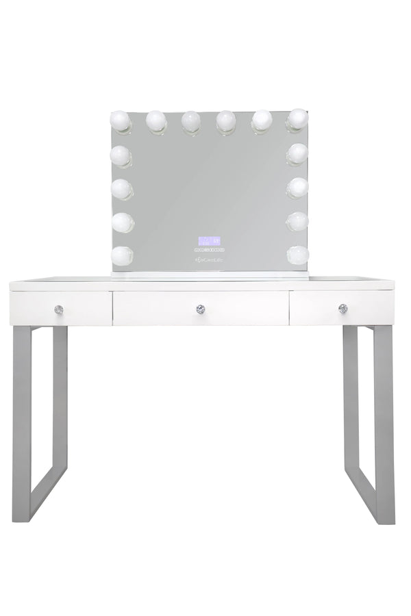 Cómoda Antonella tapizada de 7 cajones en color marfil y camel