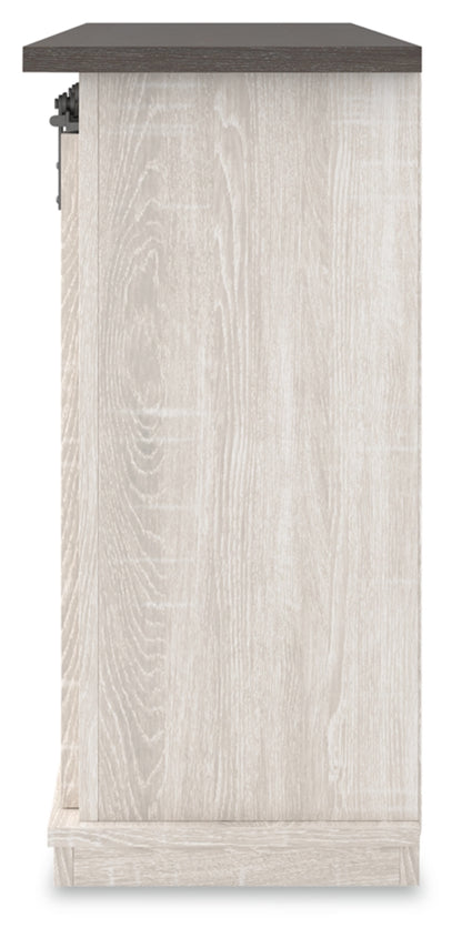 Dorrinson Medium TV Stand