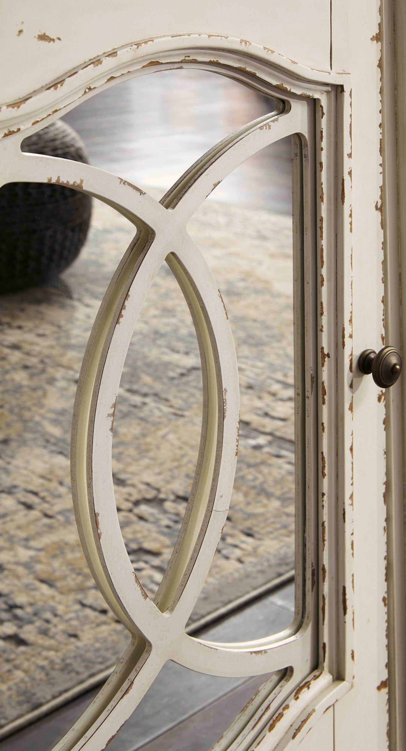 Mueble para TV Realyn de 74"