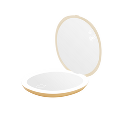 Winnie the Pooh™ "11'O Clockish" LED Compact Mirror