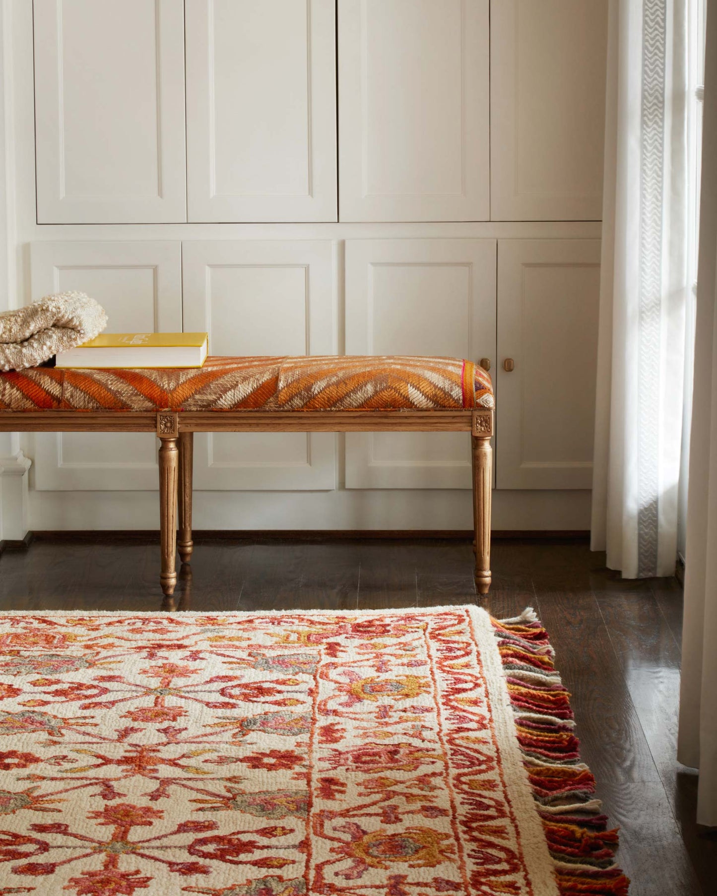 Loloi Zharah ZR-06 Berry