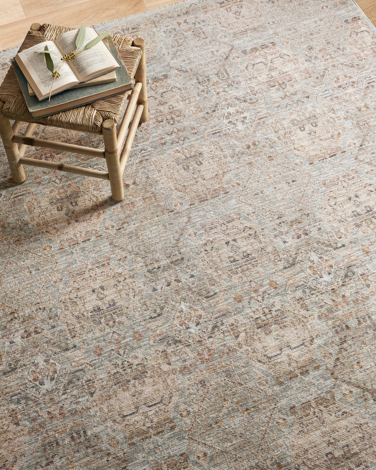 Amber Lewis x Loloi Zuma ZUM-05 Silver / Multi