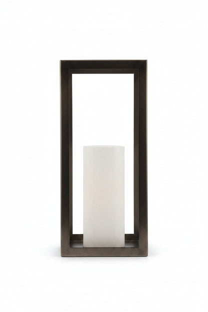 BRIANA LANTERN