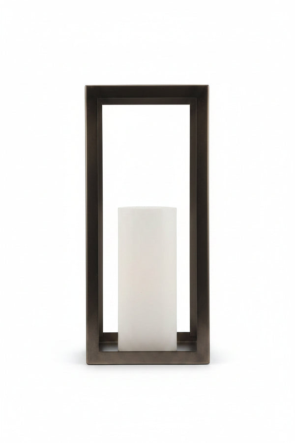 BRIANA LANTERN
