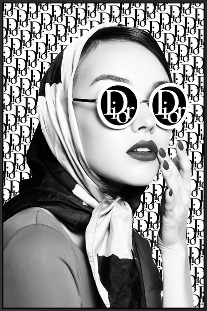 ''Elegant Fashion Portrait Canvas'' Gloss Canvas in Frame