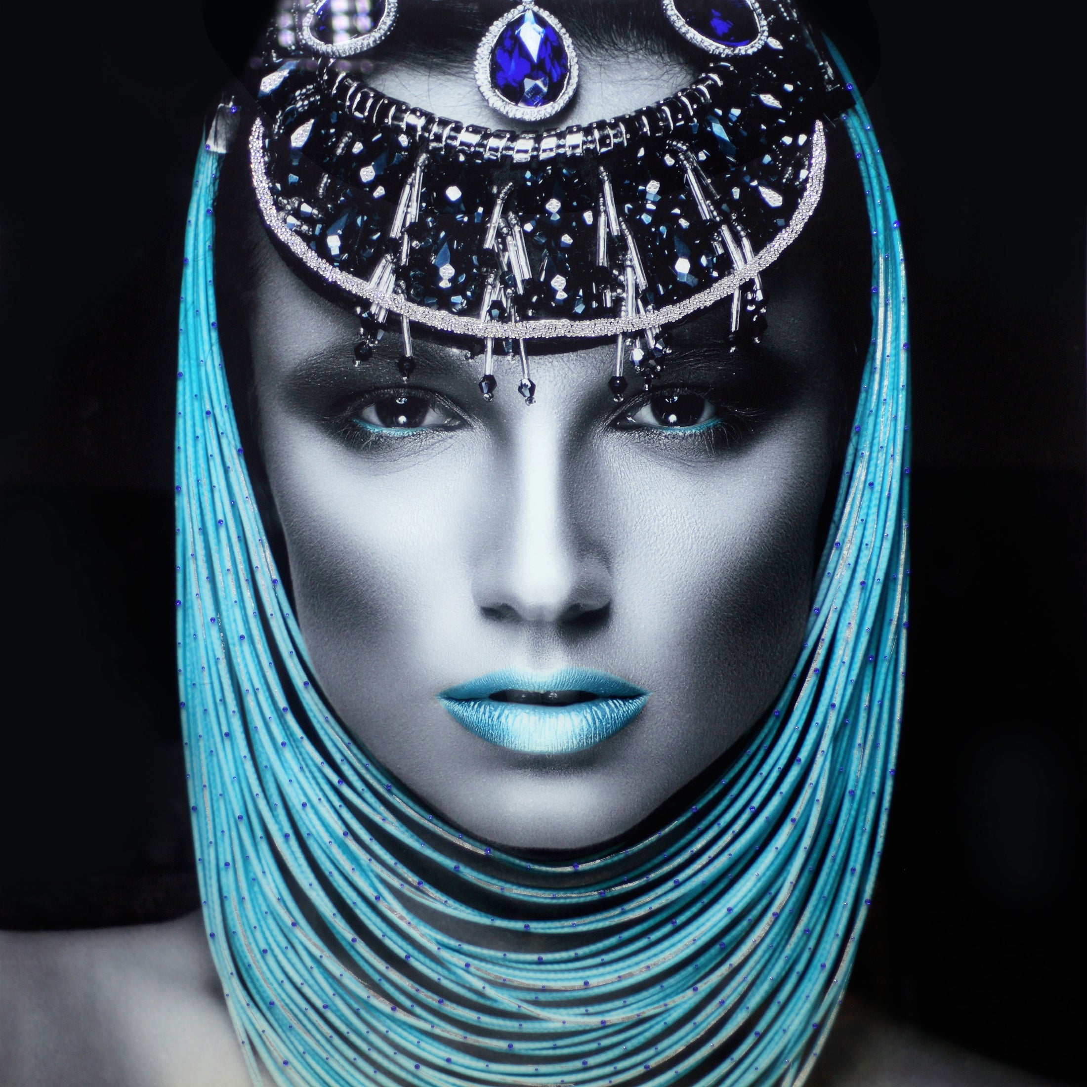 ''Woman of Turquoise Rhinestones'' Tempered Glass