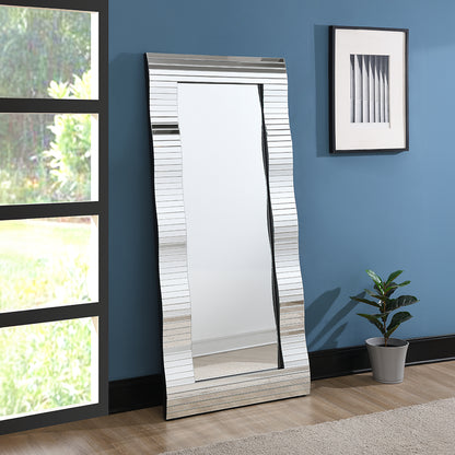 Espejo de piso con acento Dominic de 71" de alto